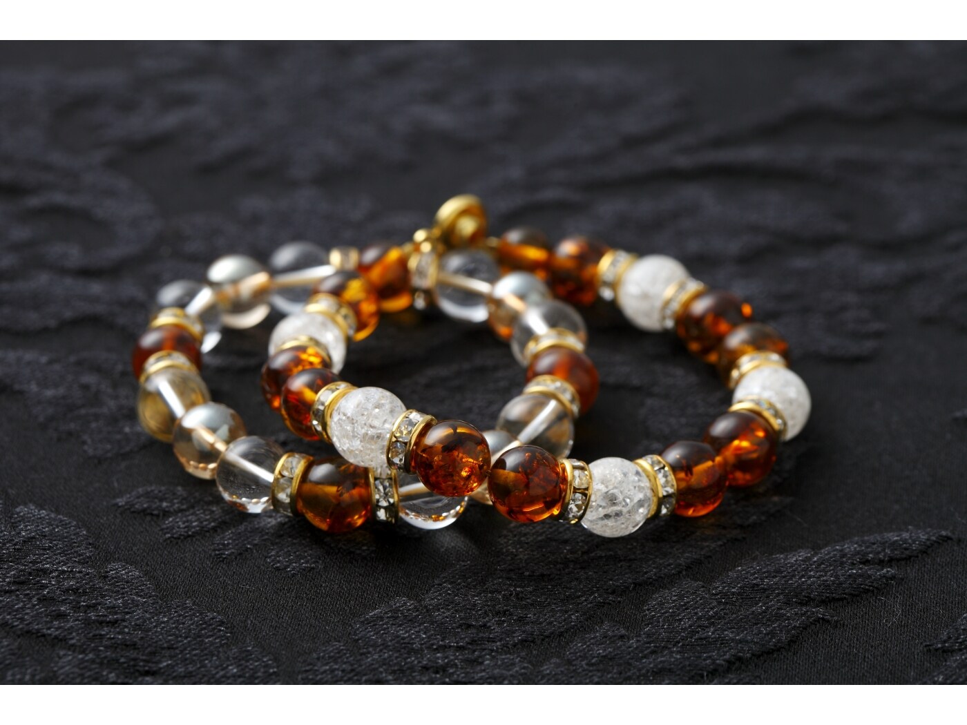 富と健康をもたらす天然樹脂の化石 [パワーストーン] All About