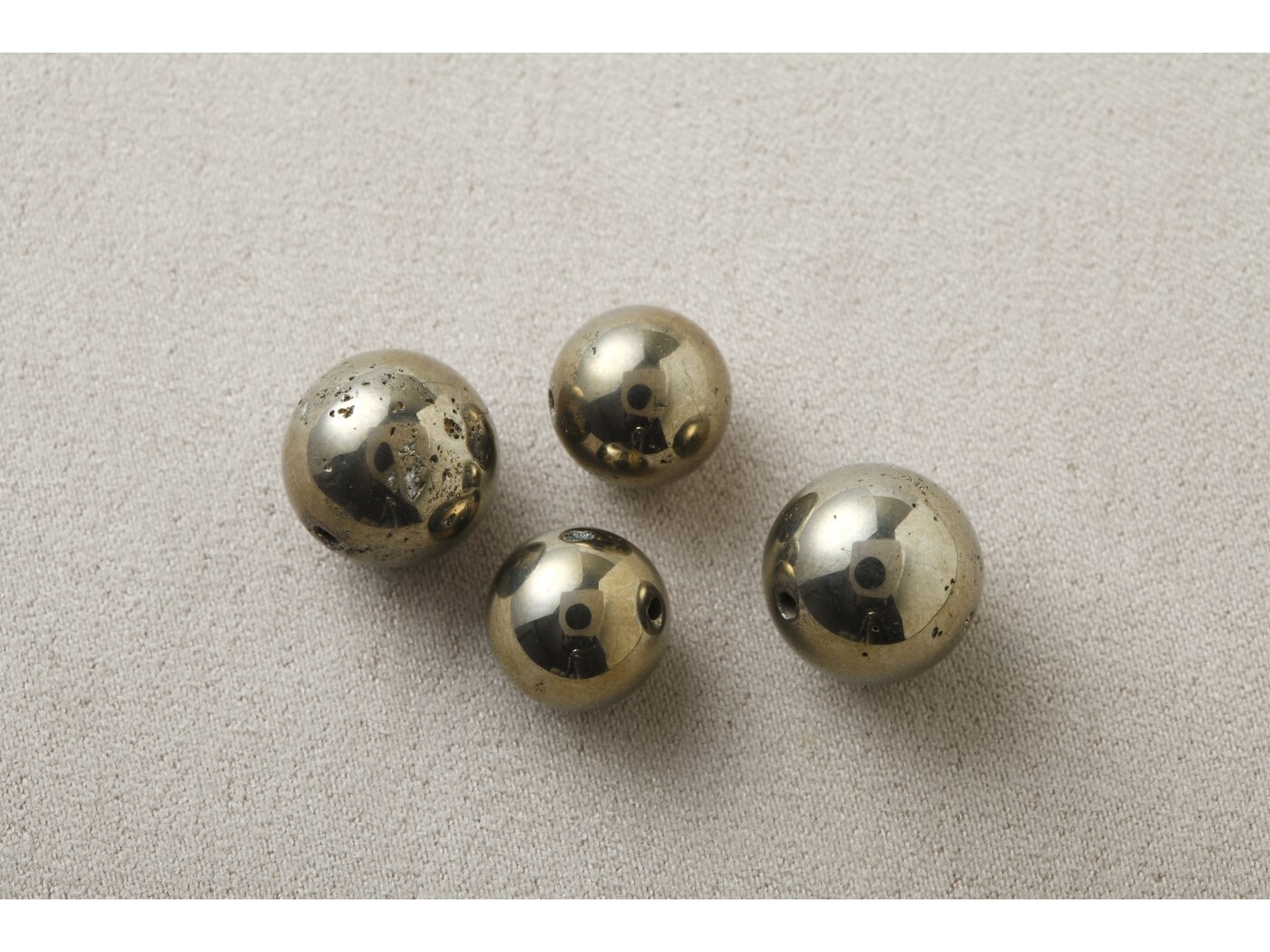 現在の危機やトラブルを完璧逃れる石❗️ 現在の危機やトラブルを完璧逃れる石❗️ アイザックZ@ゆっくり