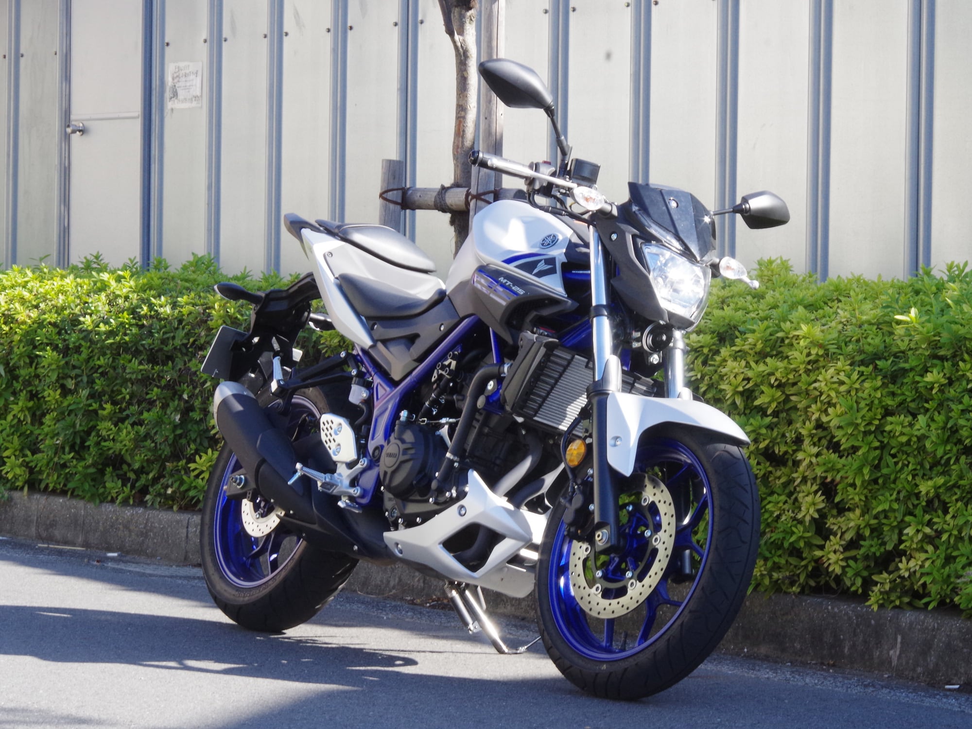ヤマハYZF-R25のネイキッド版 MT-25の真価は？ [YAMAHA（ヤマハ バイク）] All About