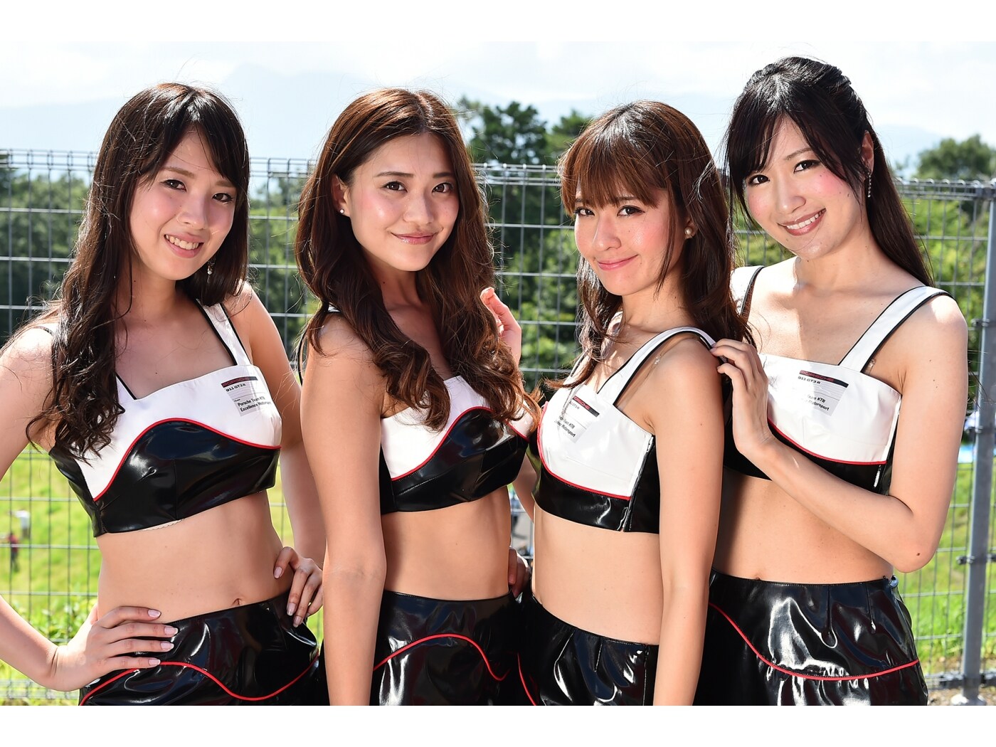 レースクイーン　写真　はがきサイズ　25枚（データ　CD　25コマ）STP　ほか Amazon.co.jp: 新世紀GPX サイバーフォーミュラ レースクイーン