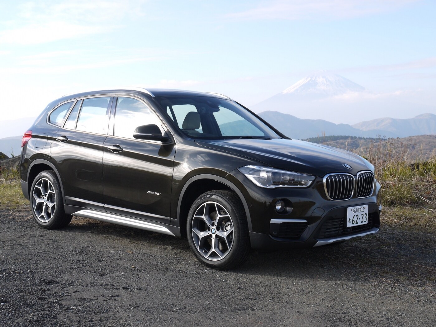 純正　BMW x1 トノカバー　2ピース BMW X1 E84 VM20 トノボード トノカバー 2分割セット 送料【M1