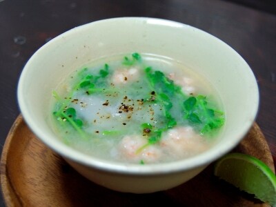 タイの里芋とえび団子のスープ