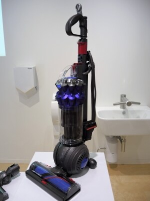ぶぎ～♪Dyson Animal 掃除機 本体とアタッチメント Amazon | URUN ダイソン掃除機ツール 4点セット 家庭用掃除機