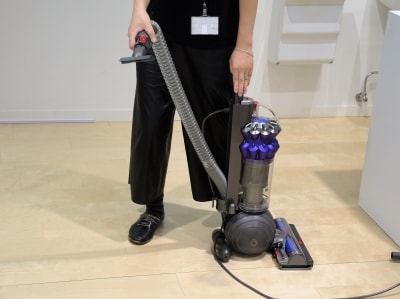 8年ぶりのアップライト型も、ダイソン2つの最新掃除機 [生活家電