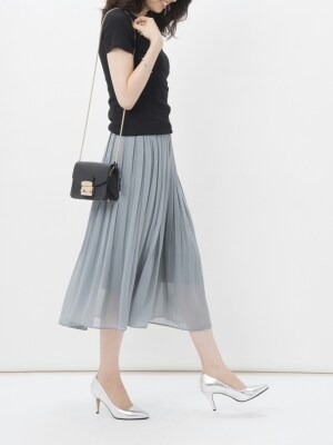 UNIQLO, ユニクロ,春物,トレンド,ハイウエストシフォンプリーツスカート,きれいめ,スカート,プリーツ,プリーツスカート,シフォン,透け感,着こなし