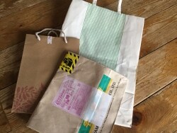 メルカリの梱包方法！ 100均グッズやダンボール、紙袋などを使う包み方