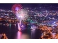 冬限定の函館夜景！夜空に煌めく函館海上花火2000発