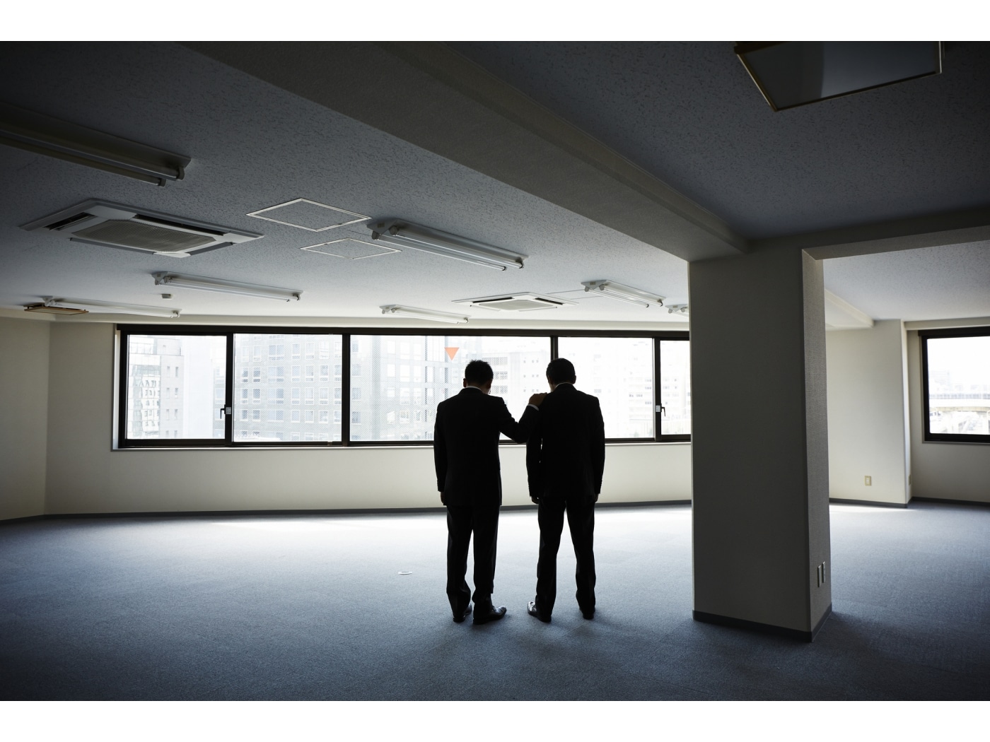 自己破産とは何か？メリットとデメリットを解説 [お金を借りる] All About