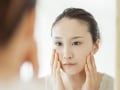 乾燥しているのになぜ？敏感肌のニキビ＆皮脂ケア