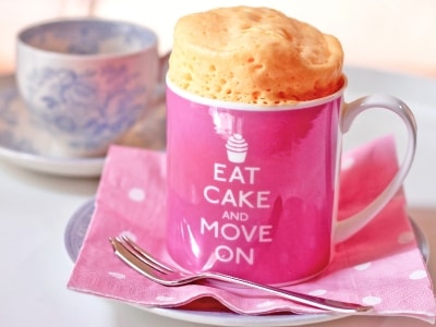 マグカップケーキの簡単レシピ 材料5つの黄金比でふわふわ 失敗なし 簡単お菓子レシピ All About