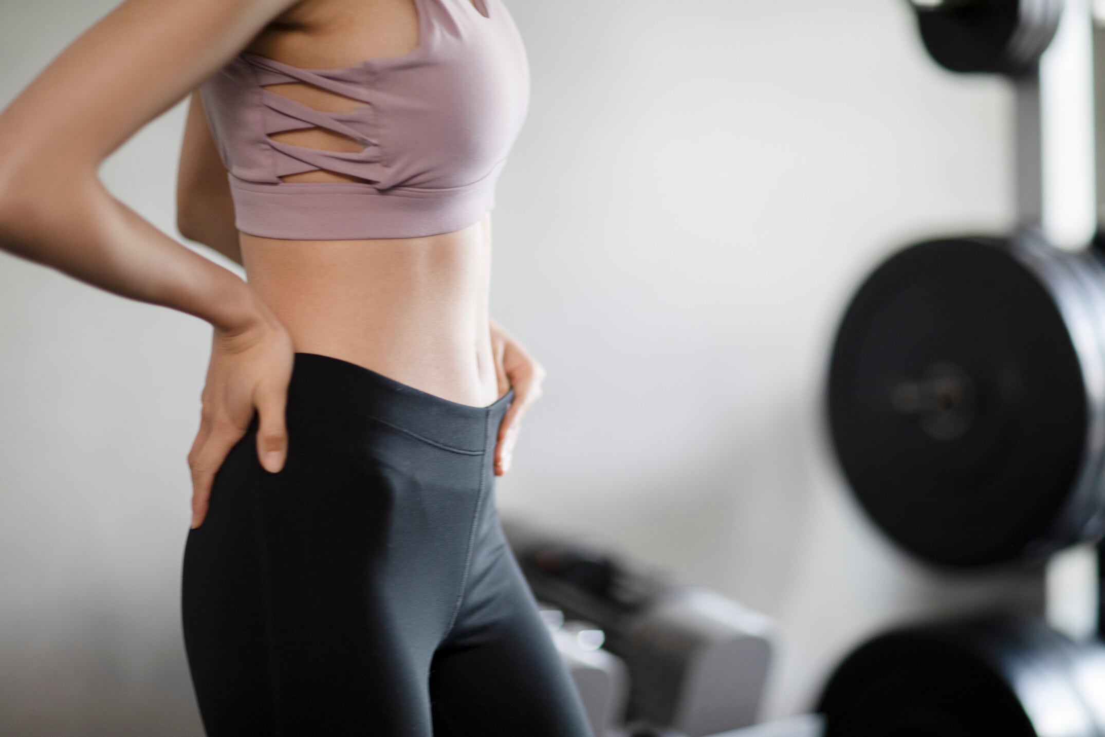 腹筋女 女性の腹筋ダイエット！1ヵ月で効率よく痩せる運動・食事方法 [パーツ別ダイエット方法] All About