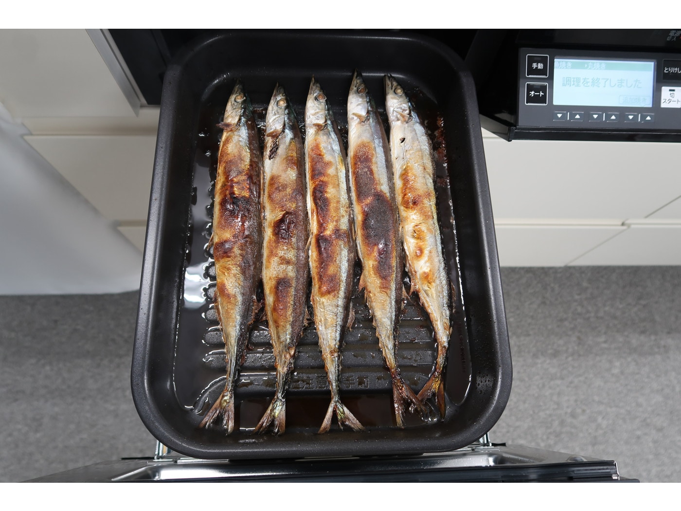 2024激安通販 IHグリルで魚を美味しく焼けるか？旬のサンマで検証！ [住宅設備 キッチン家電