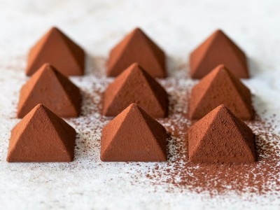 美味しさの秘密はこの美しい三角のピラミッド型にあり！