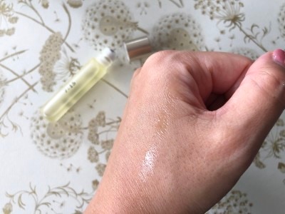 ネイルオイル,uka,ウカ,爪の保湿,指先の保湿,閃き,沈静,瞑想