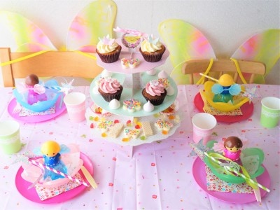 NYカップケーキの可愛いカップケーキで誕生会を開きましょう！