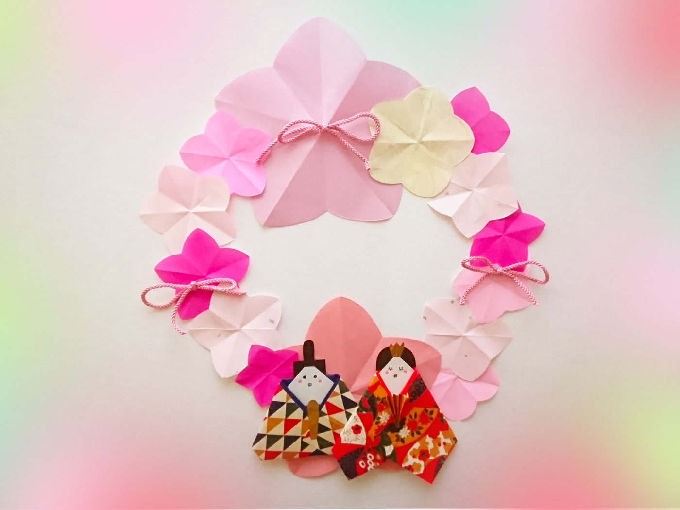 ひな祭り折り紙リース！ お雛様・お内裏様と桃の花土台で手作り