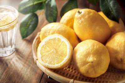 レモンは新陳代謝を上げるのに効果的