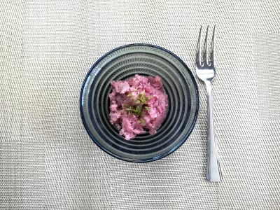 ピンク色の「ノーザンルビー」のポテトサラダ