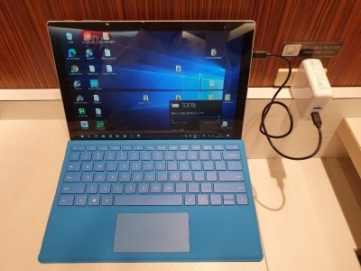 USB充電器としてPD18W出力でSurface Pro 7を充電