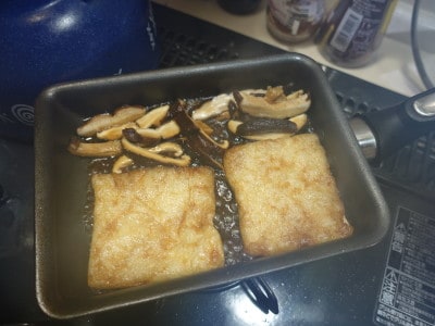 甘く煮た椎茸はいろいろな料理に使えますよ。