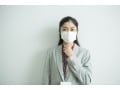 「マスクニキビ」ができやすいのはどこ？対処法を美容皮膚科医が解説