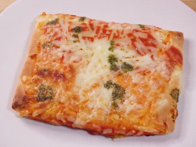 シャトレーゼ「糖質86％カットのピザ　マルゲリータ」