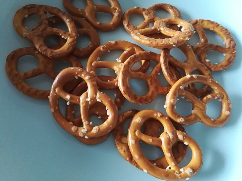 プレッツェルページ ザクッと プレッツェル スイートチョコレート