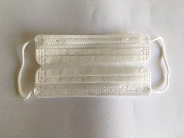 ダイソーで買える「アイリスオーヤマ マスク」のふつうサイズは日本製