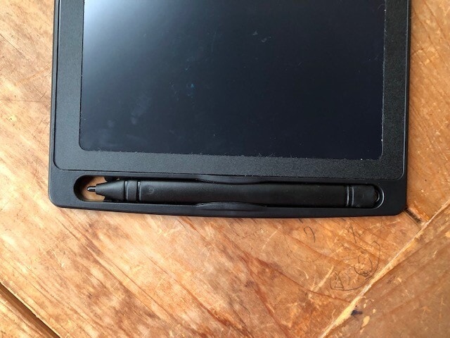 付属のペンで書く