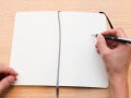 48歳独身男性、貯蓄1億円。いますぐ仕事を辞めてアーリーリタイアしたい…！
