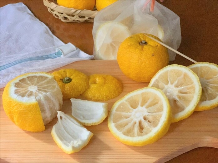 【値下げ】 柚子風呂のやり方って？冬至にゆず湯に入る意味・入り方・効能 トップス