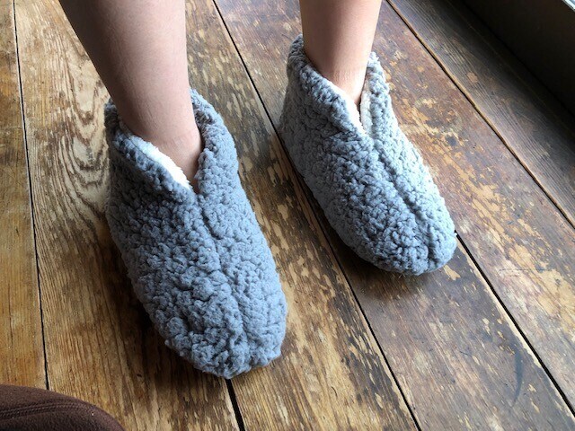 頻繁に脱いだり履いたりするのは向かない