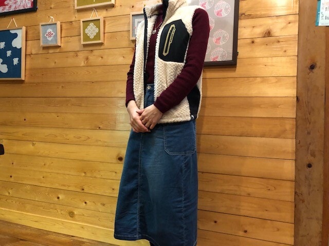 裏アルミのフリースベストと合わせてみた