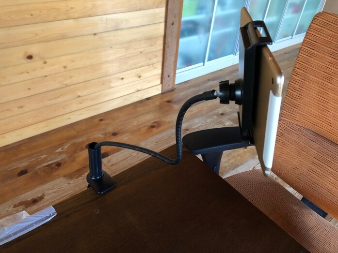 タブレットスタンド（クランプタイプ）
