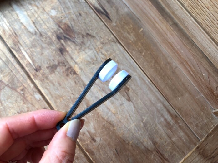 コンパクトサイズでコスメポーチにも入る