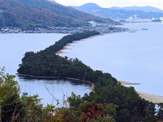 山陰の名所旧跡 地元伝承をたずねて：勝 友彦 Amazon.co.jp: 山陰の名所旧跡: 地元伝承をたずねて : 勝 友彦: 本