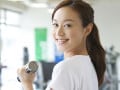 運動が苦手な女性ほど「ダンベル筋トレ」でみるみる痩せる理由