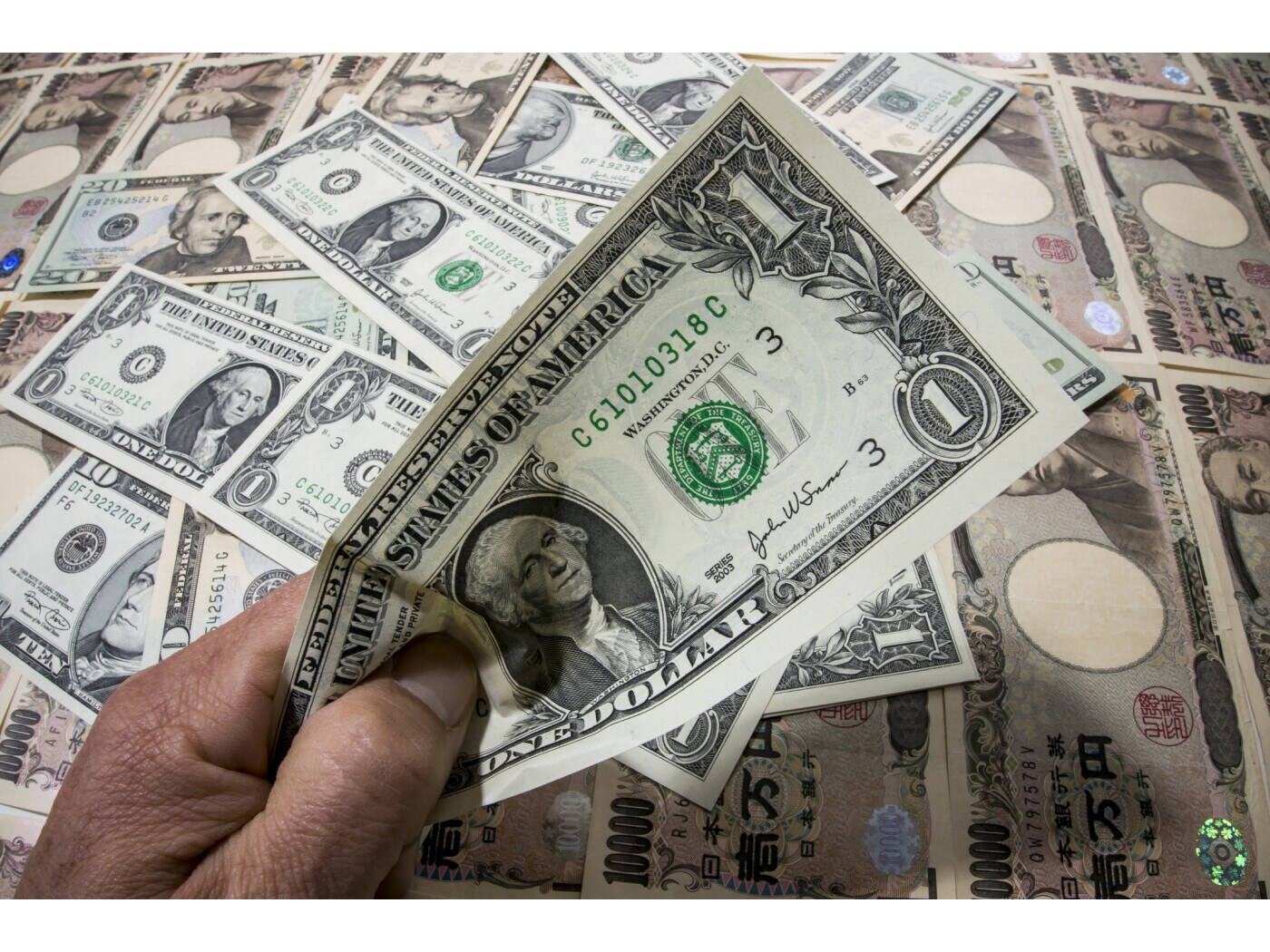 外貨預金金利が大幅上昇で資産運用のチャンス到来!? [銀行・郵便局] All About