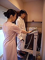 ボディチェック