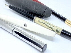 葉模様の金属製ボールペン　激レア　文具　文房具　筆記具 topimg_middle.jpeg