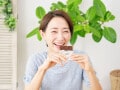 チョコレートが含む成分には「大麻のような依存性があり危険」って本当？