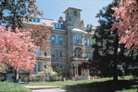 【学校紹介】アメリカ大学留学を成功させる学校　最短距離でアメリカの大学生に！