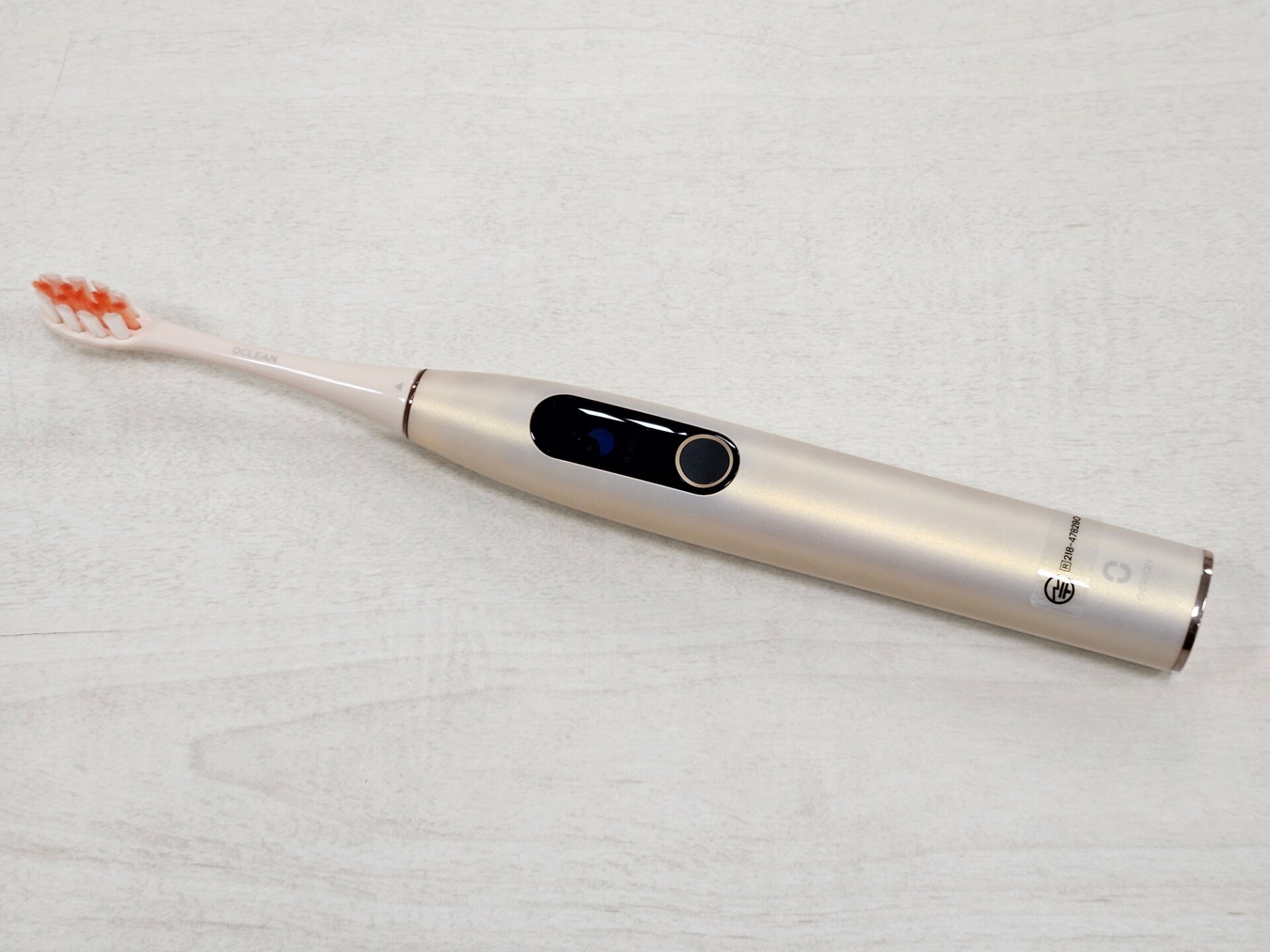 スマホ連携で健康をサポート！ 音波電動歯ブラシ「Oclean X Pro