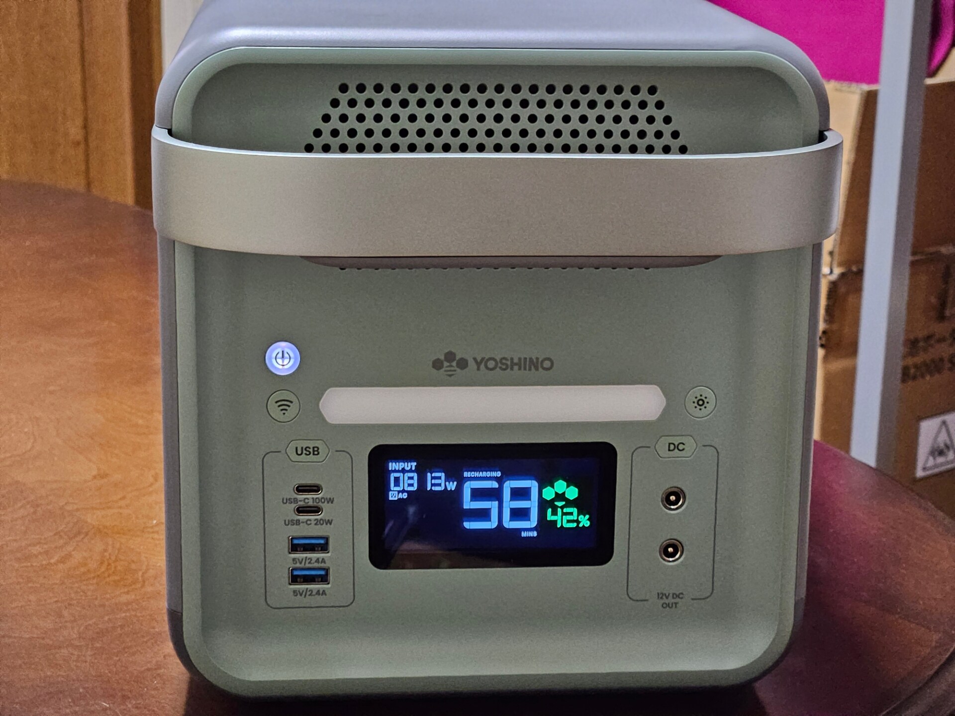 世界初の“固体電池”ポータブル電源！「B2000 SST」 は災害時の給電＆EV