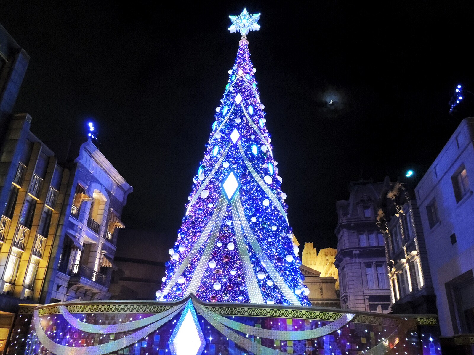 とにかく盛り上がるUSJ「NO LIMIT！ クリスマス 2023」！ フードと