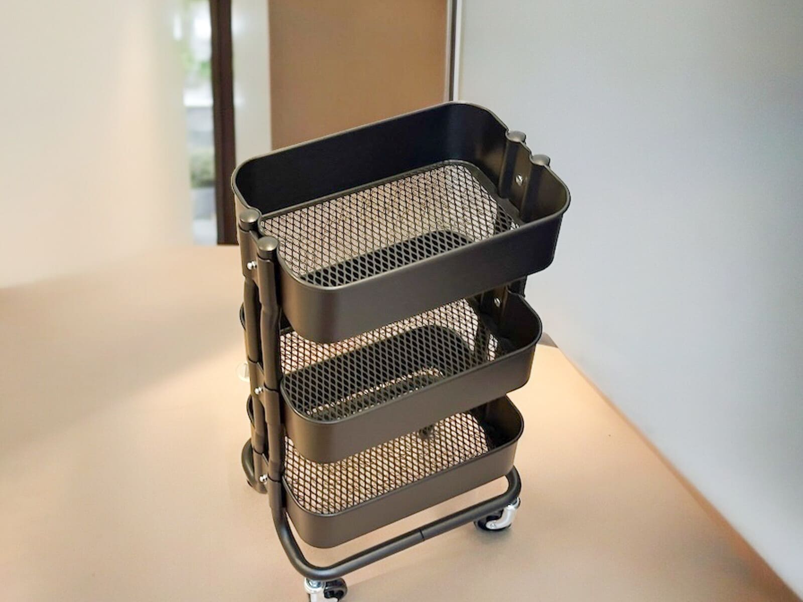 IKEA】人気商品のワゴン「ロースフルト」！ 商品を組み合わせて自分