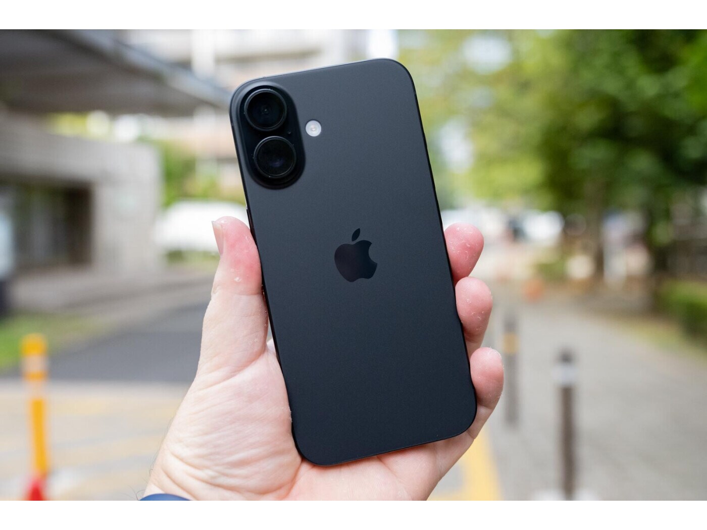 最安でも12万超えの「iPhone 16」…購入は見送るしかない？ iPhoneは 