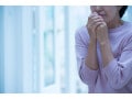 今年主人が亡くなり、遺族年金をもらっていますが、私が65歳になったら、自分の年金か、遺族年金かどちらかしかもらえないのでしょうか？