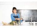 iDeCo加入者は「328万人」そのうち40・50代に人気の商品は？