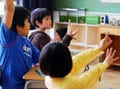 手話で話し、学び、成長するバイリン学校